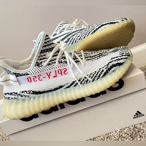 Yeezy Beluga replicas size 10